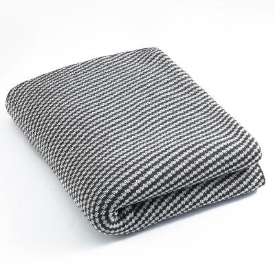 China Folded China Manufacturing Cheap Winter Black White Durable Washable Soft Breathable Blanket for sale