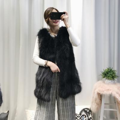 China 2023 New Women's Winter Real Raccoon Fur Coat Vest Long Real Nature Raccoon Fur Coat Vest Warm Thick Gradient Color Vest JN017 for sale