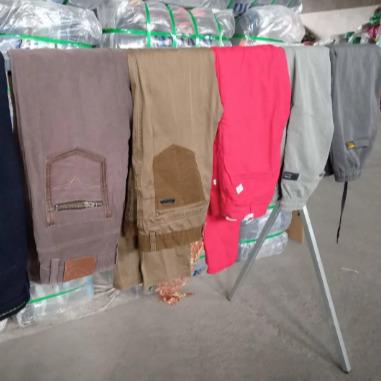 China High Grade Second-Hand Clothing Used Clothing Best Selling Young Ladies Summer Legging Pants for sale