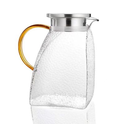 China Transparent Viable Pyrex Water Pitcher Handmade For Water Cooling Juice New Shape Glass Pitcher for sale