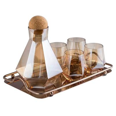 China Viable Hot Sale 50 Ounce Diamond Shaped Glass Water Pot With Stopper And 4 Cups Set Glass Water Kettel Water Jug Set for sale