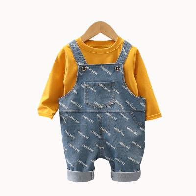 China 2021 Casual Made In China Children's Letter Bib Suit 1-5 Sleeve Suit Along Years Two-piece Boys for sale