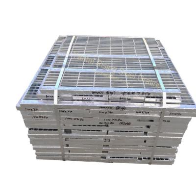 China High Strength 30x3 32x5 Galvanized Exterior Steel Grating Stair Treads for sale