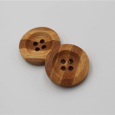 China Sustainable Hot Sale 4-Holes Natural Wooden Button For Clothes for sale