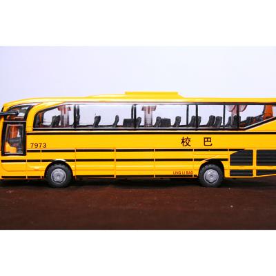 China Diecast Toy 1/72 Diecast Miniature Yellow School Bus Model Toy With High Quality for sale