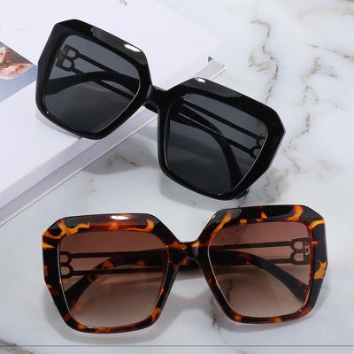 China Fashion DL Sunglasses DLL8322 Lenses Trend 2021 Fashion Women Big Frame Sun Glass Promotion gafas de sol Sun Glasses Shades for sale