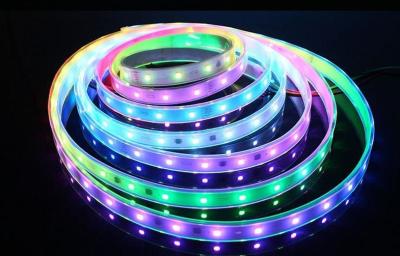 Chine 5050 couleur claire flexible de bande du mètre LED d'IC RVB 5 changeant dans IP68 pour l'usage extérieur à vendre