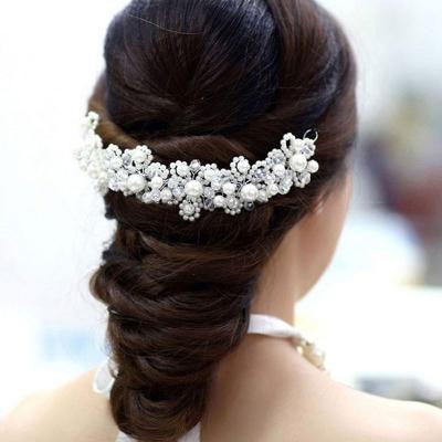 China Other Wedding Hair Accessories for Women Crystal Rhinestone Decorations Petal Clip Beautiful Bride Hairpins for sale