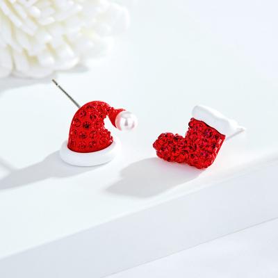 China Christmas socks 2021 new fashion pearl Christmas women's jewelry cute earring women and hat pattern earrrings for sale