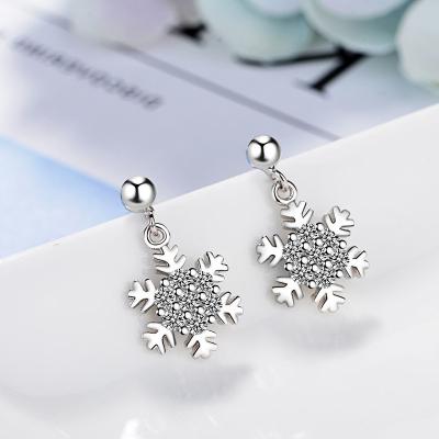 China 2021 new trend fashion jewelry women's cute snowflake ear studs earring women's fashion diamond earrings for sale