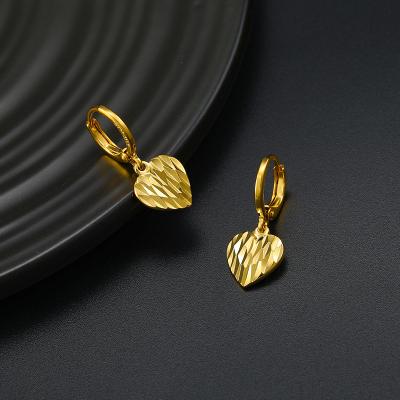 China Women Jewelry Gold Heart Love Heart Earrings Lady Girls 24k Gold Other Ear Studs Luxury Earring For Women for sale