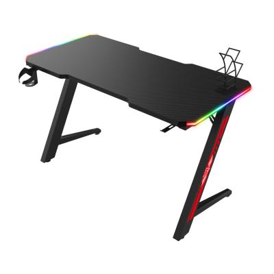 China Extendable LED Esports Gamer Desk Carbon Fiber Texture Computer Gaming Table 47.2