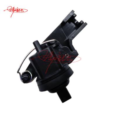 China Auto Parts Fuel Filler Lid Lock Assy 0EM 78827-ED00A 78827-ED00B For Nissan Tiida C11ZGL Livina L10 L11 LATIO VERSA Versa for sale