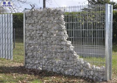 Chine Caractéristique recyclable solide à haute résistance de Gabions du maillage de soudure 4 x 4 à vendre