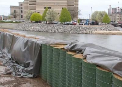 China Control de inundaciones defensivo militar de las barreras de Hesco de las barreras defensivas rellenadas con arena del bastión en venta