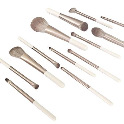 China Angular Blush 13pcs Eyebrow Brush Wholesale White Vegan Makeup Brushes Private Label Beauty Tool Synthetic Hair Makeup Brush for sale