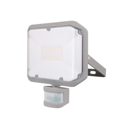 China Hot Sales Garden IP44 Outdoor Spot Lamp In Plants Motion Sensor Light Floodlight for sale