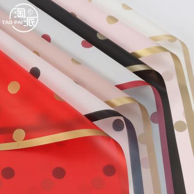 China Sinowrap Latest Waterproof Flower Wrapping Korea Style Bouquet Flower Wrapping Paper High Quantity Waterproof Gift Wrapping Paper for sale