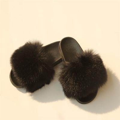 China Fashion Trend Factory Direct Sales Thick-Soled Faux Fox Fur Slippers Lovely For Women for sale