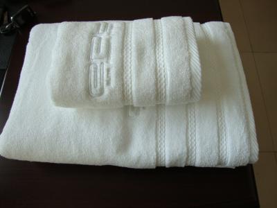 Chine Les gants de toilette doucement 100% de serviette de Bath d'hôtel de coton remettent des serviettes folâtrent la serviette de gymnase de voyage à vendre