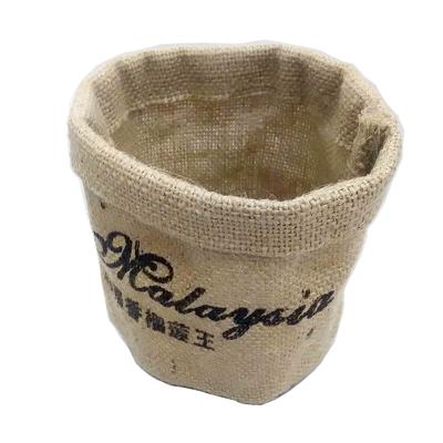 China Various Shapes Gift Hand Held Round Bottom Hessian Bags Packaging Bags for sale