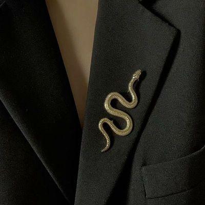 China 2021 Amazon Easy Top Selling Brooch Wholesale Custom High End Metal Retro Animal Snake Brooch for sale