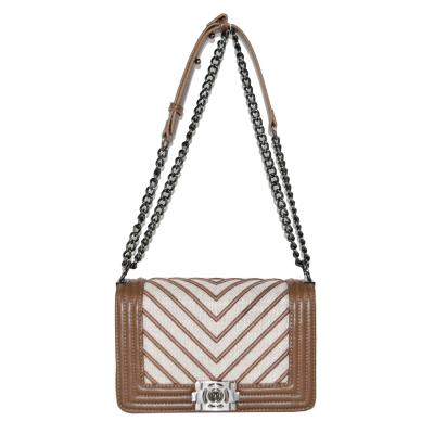 China Lady Guangzhou OEM Fashion Lady Shoulder Bag Vintage Shoulder Bag With Metal Chain Shoulder Bag for sale