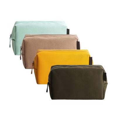 China Canvas Bag Cosmetic Makeup Case Travel Cosmetic Bags Girls 2021 Beauty Canvas Travel Make Up Bag For Women for sale