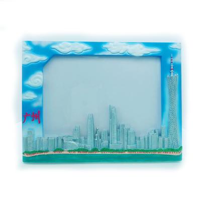 China Luxury And Lightweight Souvenir Guangzhou Handprint Polyresin Craft Photo Ceramic Frame for sale