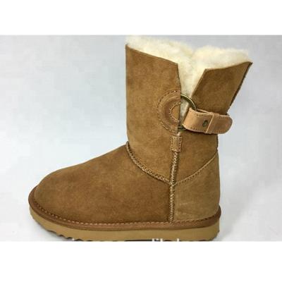 China New Fashion Design Brown Double Face Flat Sheepskin Women Half Snow Boots for sale