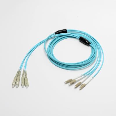 China El desbloqueo 3.0m m del SC LC del cordón de remiendo de la fibra óptica 4 quita el corazón a los cables con varios modos de funcionamiento acorazados del remiendo de la fibra óptica de 50/125um OM3 en venta