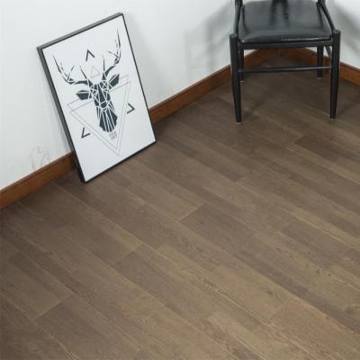 China Oak Wood Manufacturers Modern Multiplayer Oak Engineered Wood Flooring for sale