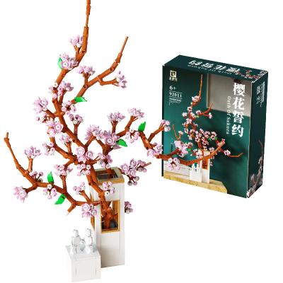 China DIY MOC Vase to Toy Cherry Blossom Tree Branches Decorative Building Assembling Plastic Brick Places Kids Flower Building Block Toys for sale