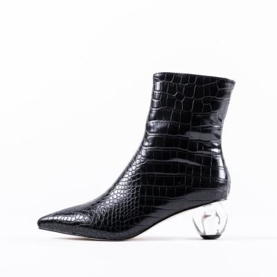 China The unique heel of the characteristic of women's chic women's T boots the chic transparent high heel of the women's ankle boots T for sale