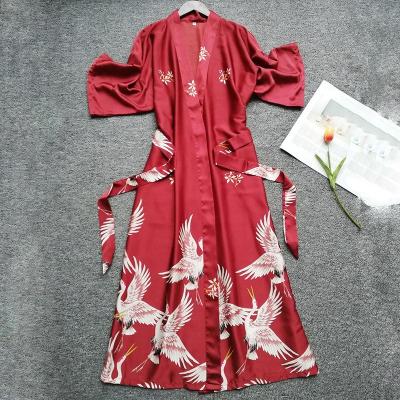 China Plus Size Women's Long Satin Bridal Bridesmaid Silk Bathrobe QUICK DRY Floral Print Wedding Robe for sale