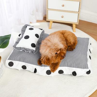 China Removable And Washable Breathable Small And Medium Dog Universal Pet Bed Cat Bed Indoor Kennel Four Seasons for sale