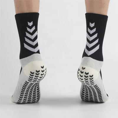 China Soccer Sock Professional Breathable Anti-Slip Breathable Sports Men Thickened Bottom Towel Sports Football Grip Sock Wholesale for sale