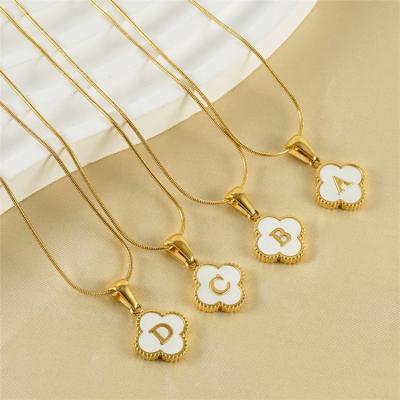 China CLASSIC 26 A-Z Initial Letter Four Leaf Clover Necklaces For Women Shell Stainless Steel Arabic Letter Necklace for sale