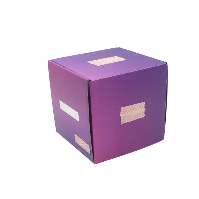 China 2022 New Recyclable Exquisite Printing Double Sided Clothing Packaging Box Express Box for sale