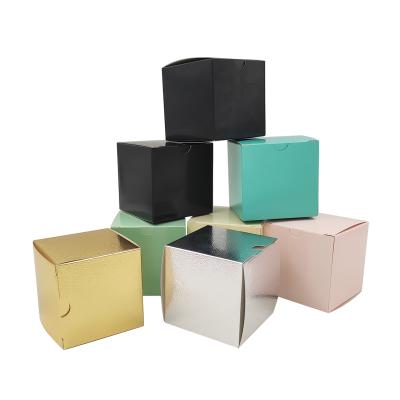 China Recyclable Christmas Gift Packaging Box Color Design Cardboard Gift Box for sale