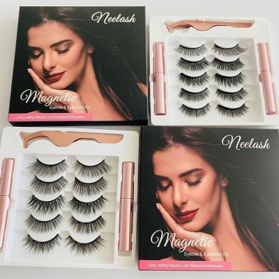 China Natural Thick Magnetic Coating Lashes With Mirror Box Magnetic Silk Eyelashes Waterproof Liquid Coating for sale