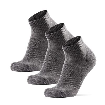 China Breathable Hiking Socks For Men And Women , Lightweight Trekking Socks for sale