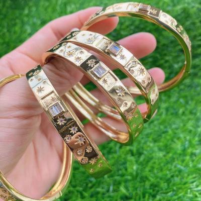 China CLASSIC Multiple Moon Diamond Carving Designs Gold Plated Slap Adjustable Bangle Bracelet for sale