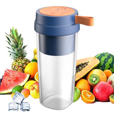 China High Efficiency Protable Usb Blender Multi Function 4 Blades Portable Rechargeable Personal Waterproof Juicer Small for sale