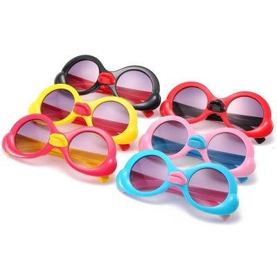 China Lovely New Cute Cartoon Duck Children Shades Fashion Trendy UV400 Sunglasses for sale