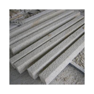 China Traditional G682 All Side Pipeappled Granite Palisade Stone Road for sale