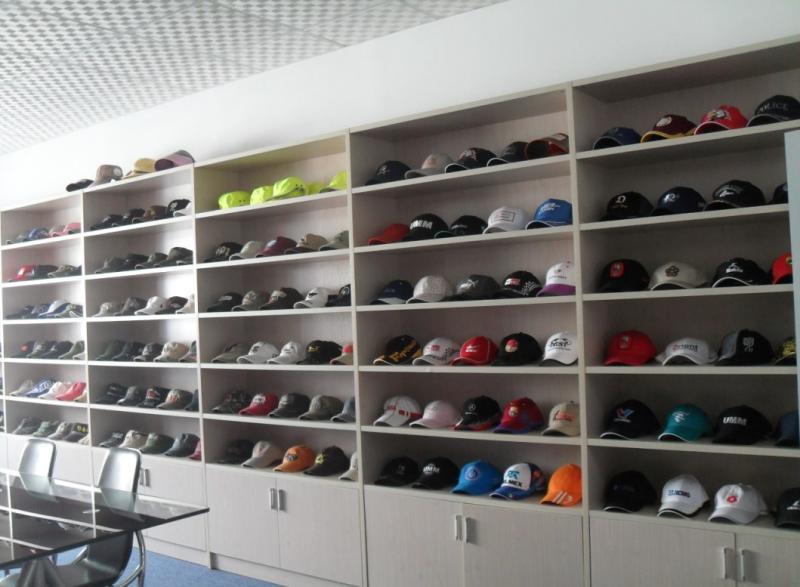 Verified China supplier - Shenzhen Yibo Shoes And Hats Co., Ltd.