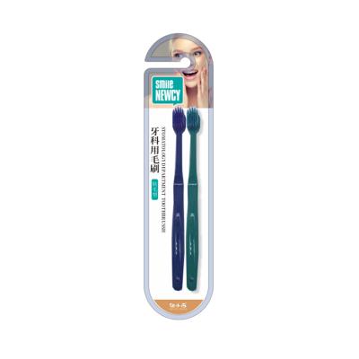 China Disposable professional dentists recommend two toothbrushes with soft bristles for sale