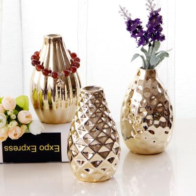 China Hard Hot Cheap Luxury Plating Table Tops Flower Vases Office Living Room Porcelain Gold Ceramic Vases Small For Home Decor for sale