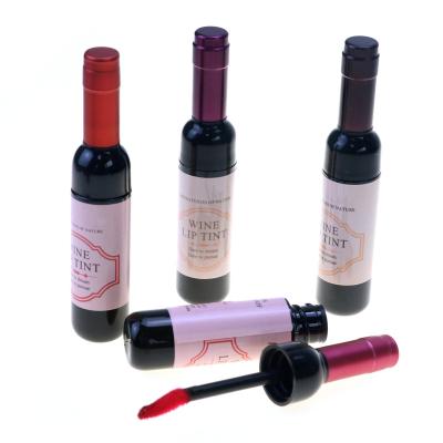 China Wine Bottle Lip Shaped Plumper Long Lasting Moisturizing Pigment Makeup Lip Gloss Waterproof Vegan for sale